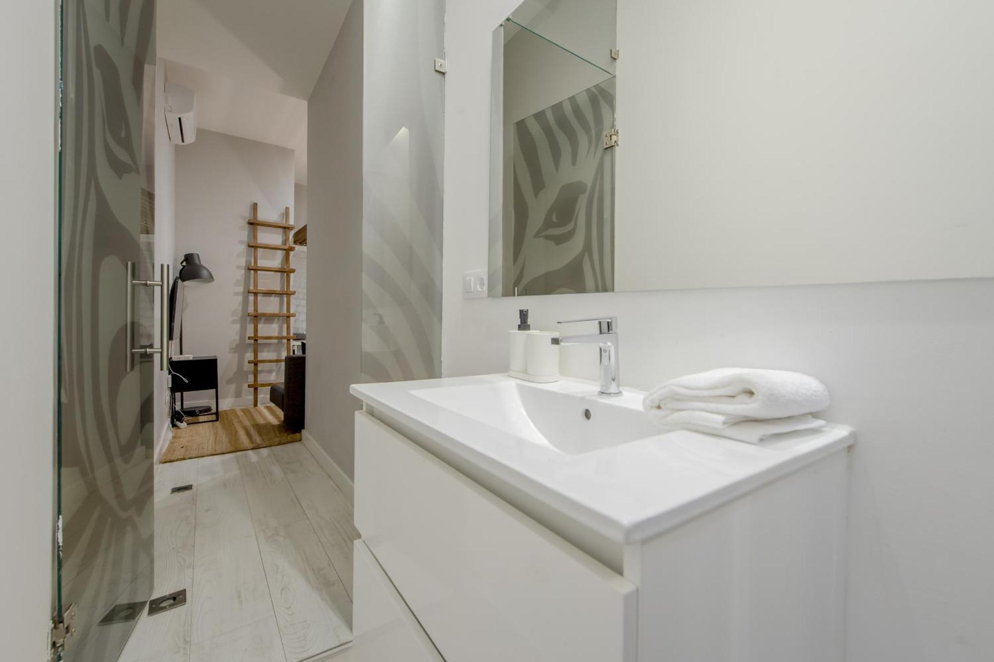 Apt Con Estilo - 5Pax En Zona Tirso-Centro E1 مدريد المظهر الخارجي الصورة